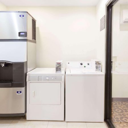 Super 8 By Wyndham Decatur/Dntn/Atlanta Area Ξενοδοχείο Εξωτερικό φωτογραφία