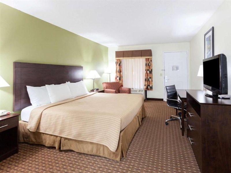 Super 8 By Wyndham Decatur/Dntn/Atlanta Area Ξενοδοχείο Εξωτερικό φωτογραφία